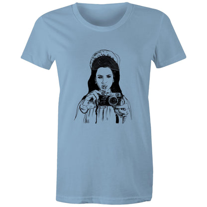 Lana - Women's Classic Tee